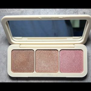COVER FX HIGHLIGHTER PALETTE